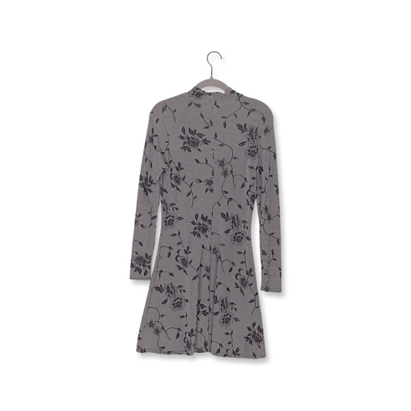 es.se Gray and Black Floral Bodycon Mini Dress - Picture 2 of 5